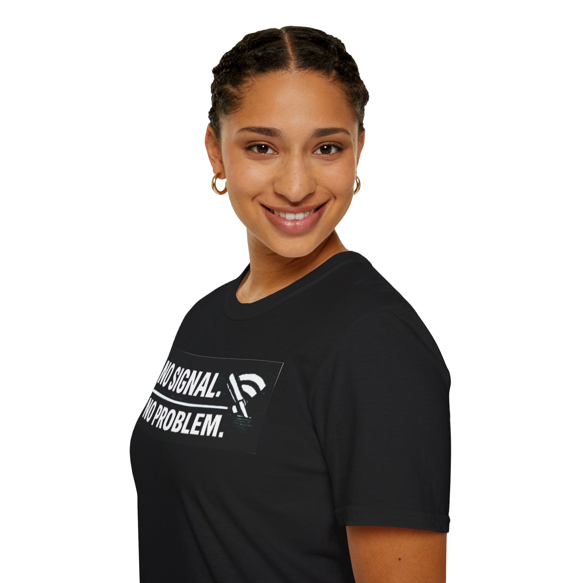 "No Signal No Problem" Funny IT Tech Humor T-Shirt