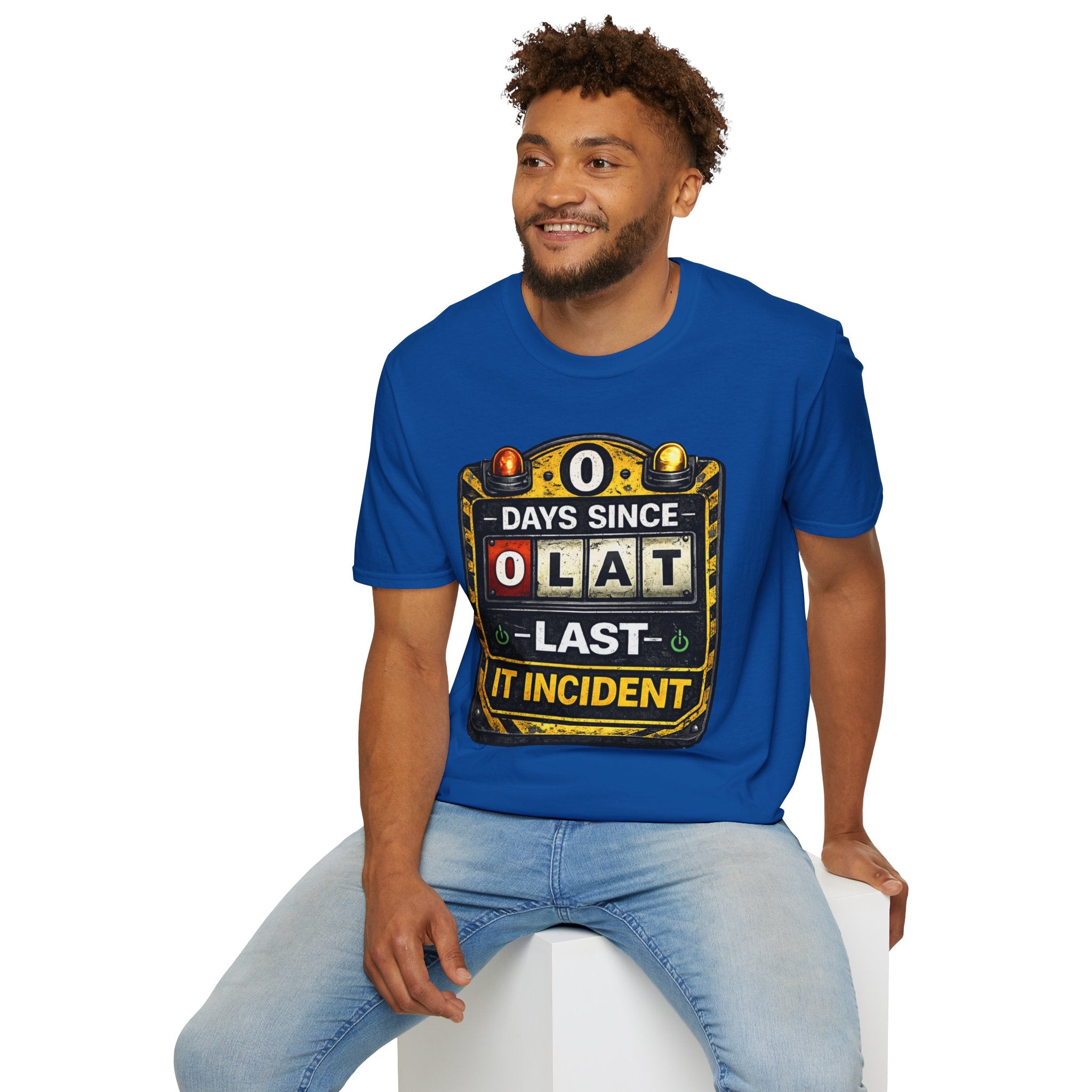 "0 Days Since Last IT Incident" Funny IT Tech Humor T-Shirt