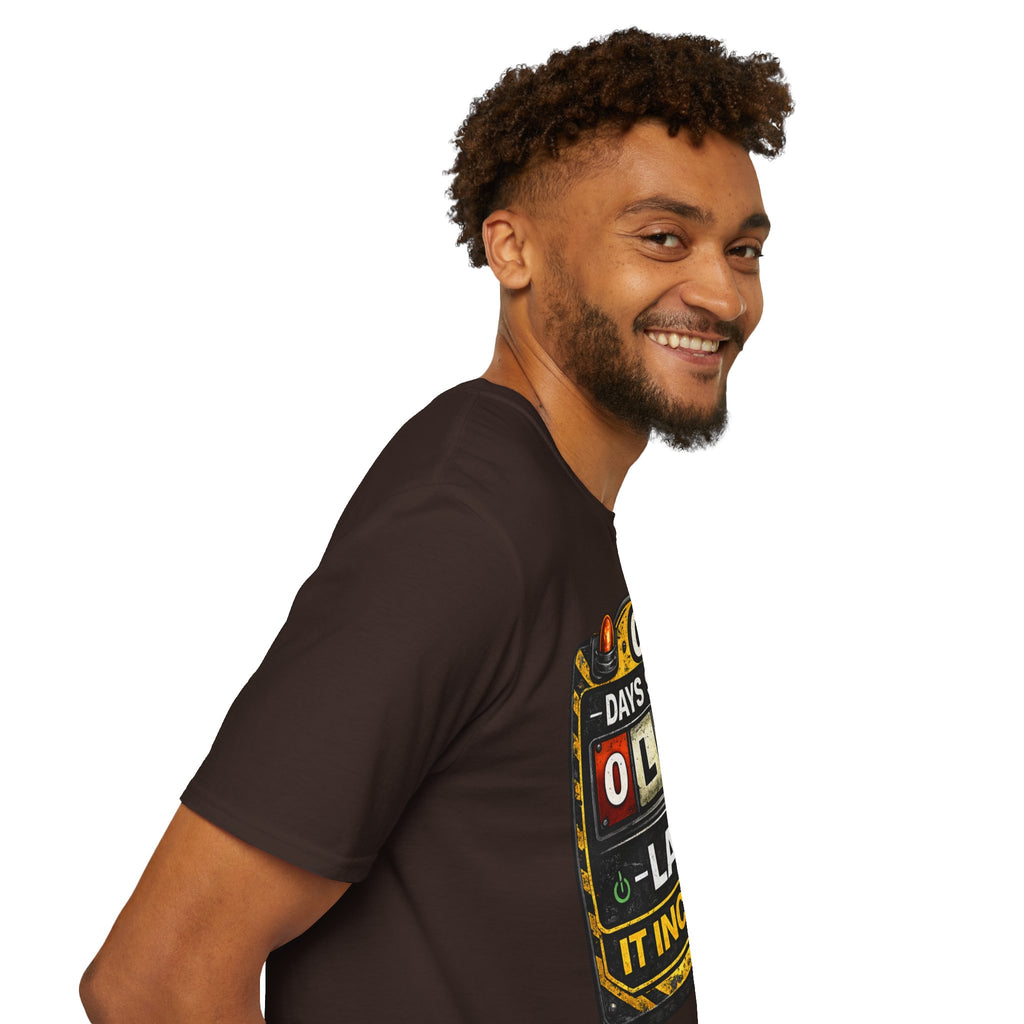 "0 Days Since Last IT Incident" Funny IT Tech Humor T-Shirt